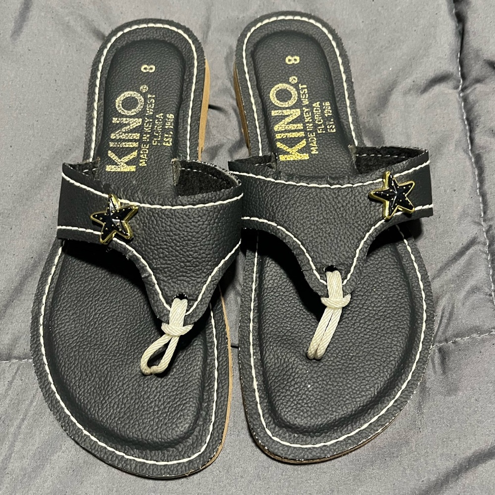 Black Kino sandals with one charm